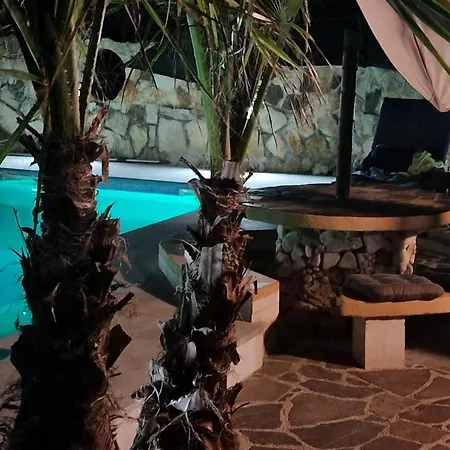 Tolles In Pomer Mit Eigenem Pool Holiday home Medulin